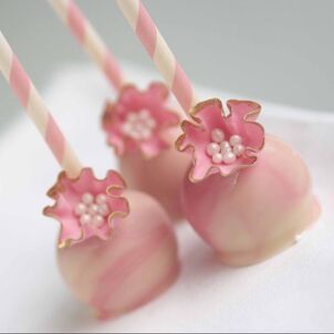 Personalised wedding favours - pink cake pops from Lancashire