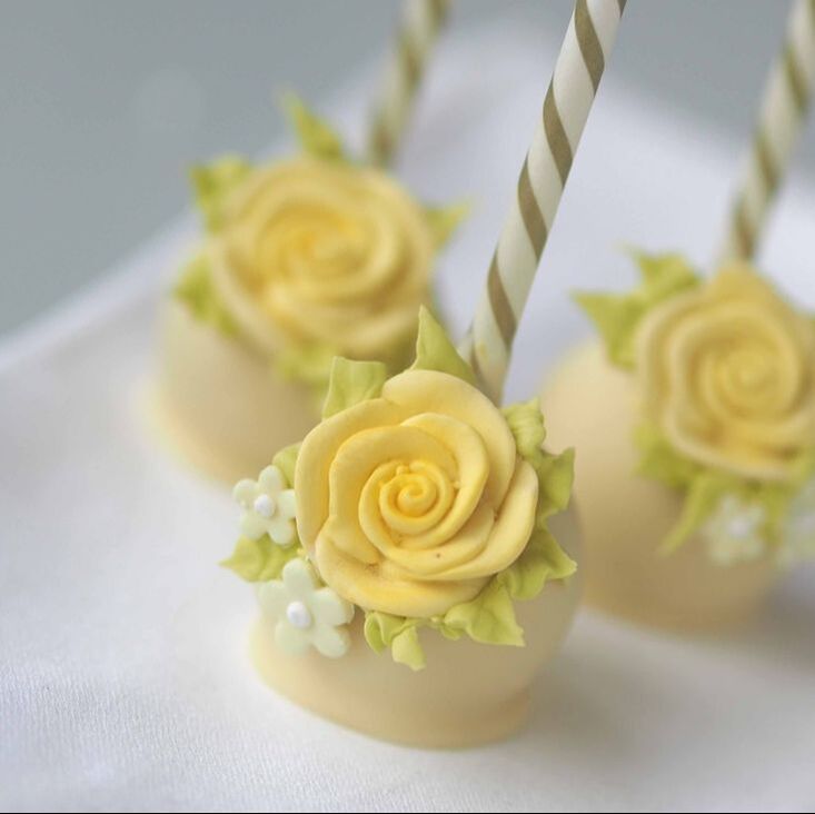 Lemon Cake Pops, Manchester wedding favours
